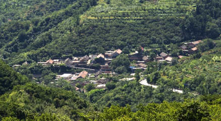 香营乡山中村落
