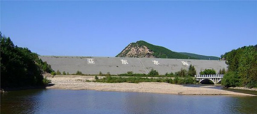 海兰江支流长仁河亚东水库