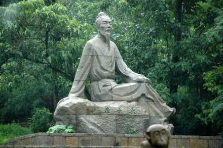 吴承恩塑像