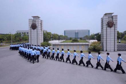 江苏警官学院大门