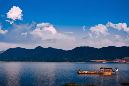 黄泥湖