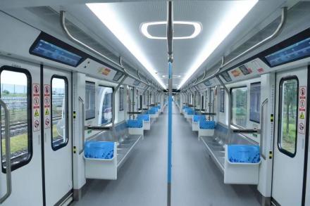 重庆市郊铁路江跳线列车内饰