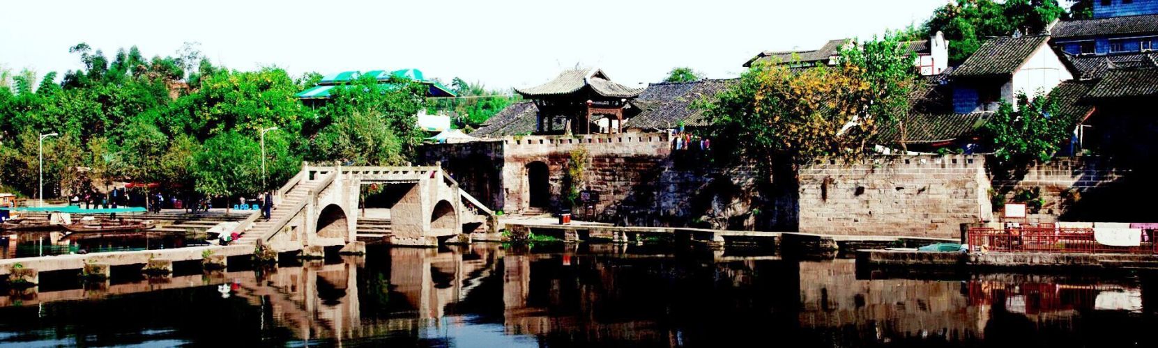 万灵古镇全景图