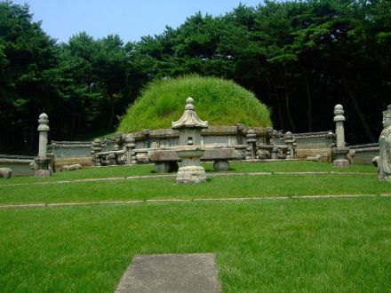 李成桂之陵墓——健元陵