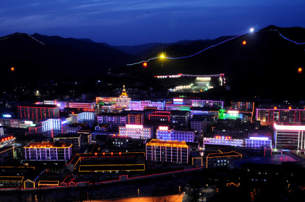  平顺县城夜景