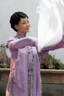 《茉莉花》中饰演晴宇