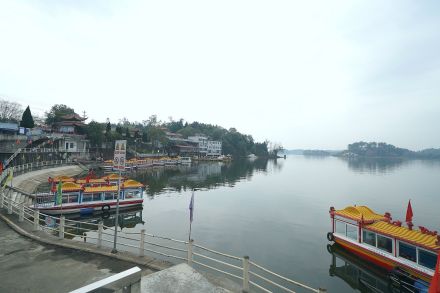 鲁班湖
