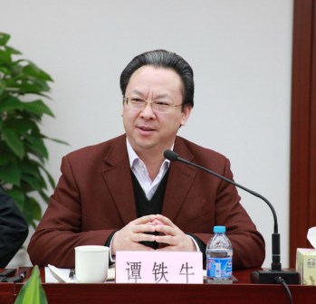谭铁牛