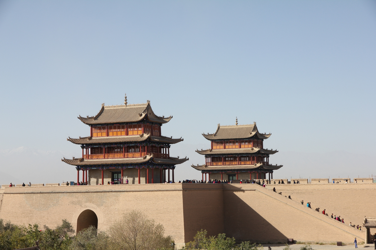 明嘉峪关