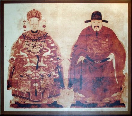于谦祠内的于谦夫妇画像