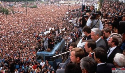 叶利钦与俄罗斯人民