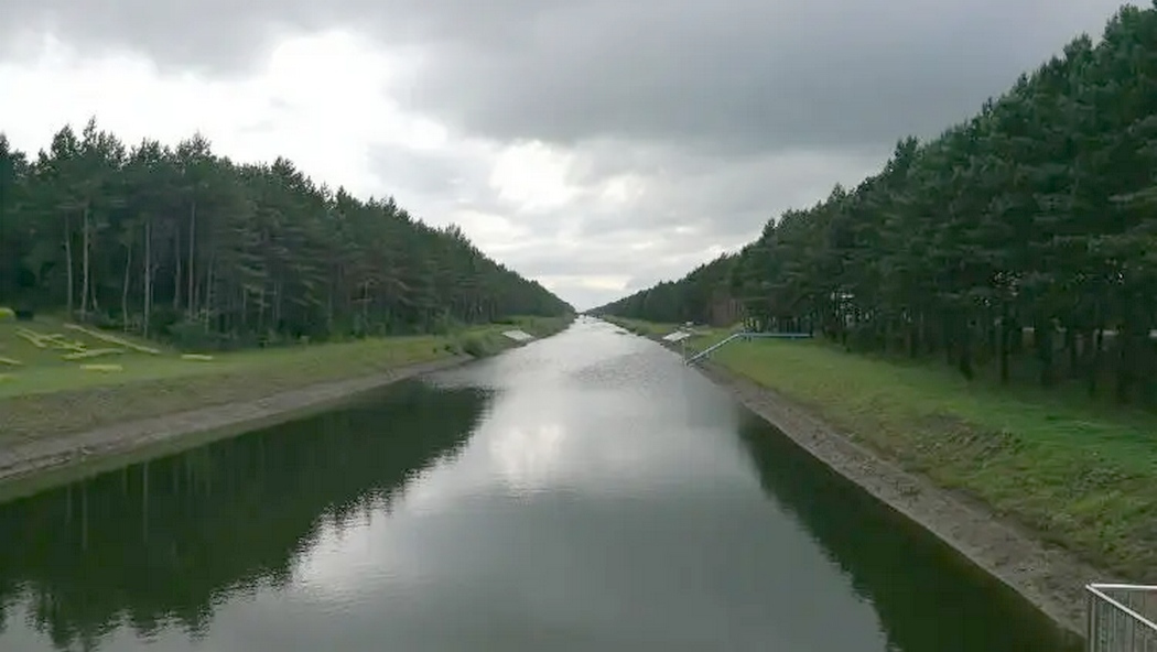 支流别拉洪河饶河县段