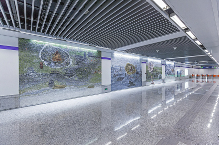 九华山站文化艺术墙：烟雨楼台