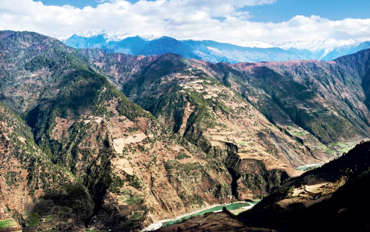 怒山群峰