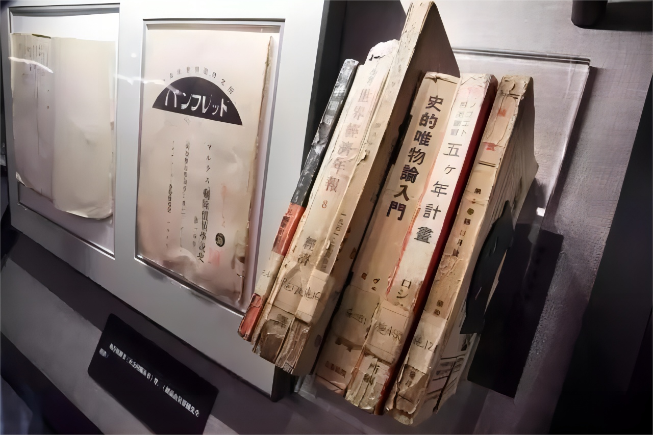 施存统的藏书