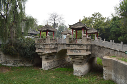 禹王台四周水池及四亭桥