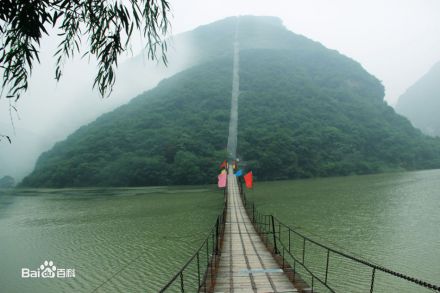 山里泉