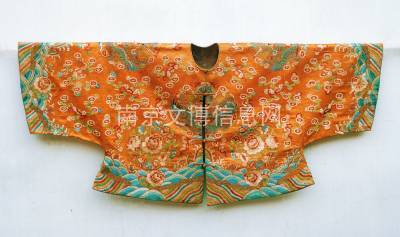 团龙马褂