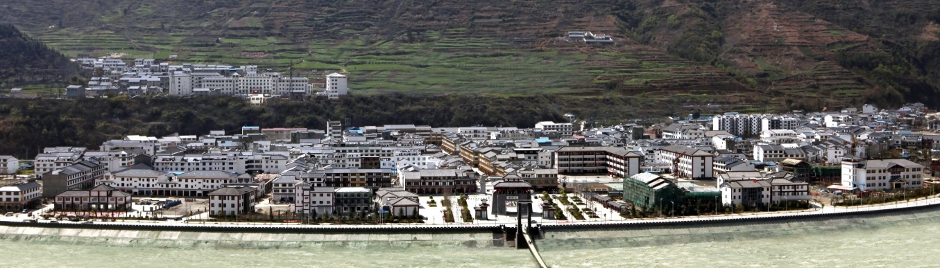 龙州故址南坝镇城区鸟瞰 