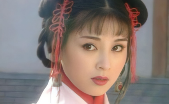 《汉宫飞燕》中饰演赵飞燕