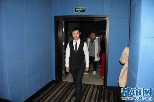 王良入场