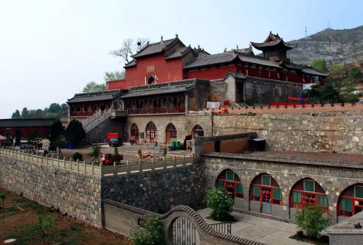 九天圣母庙风景图