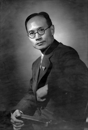 梅贻宝