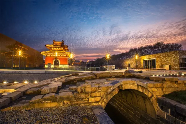 香水河桥遗址和大报恩寺御制碑亭