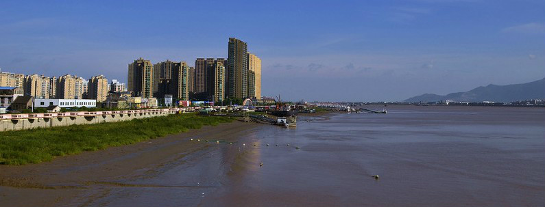 瑞安市飞云江入海口处 