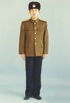 87式空军尉官冬常服