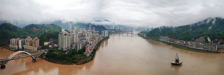 闽江南平市区西溪与建溪汇合处（双剑潭） 