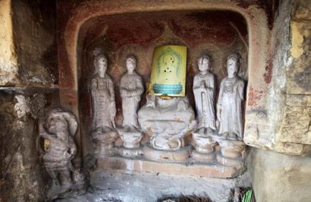 水宁寺摩崖造像