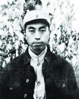 1941年，华国锋同志在山西省交城县关头村