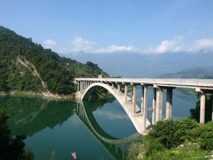 武隆石桥湖