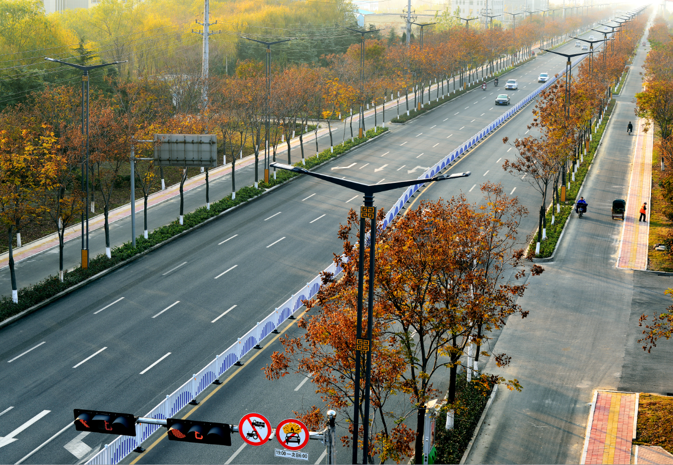 隆山路风光