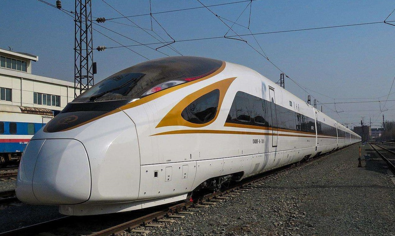 复兴号CR400BF动车组