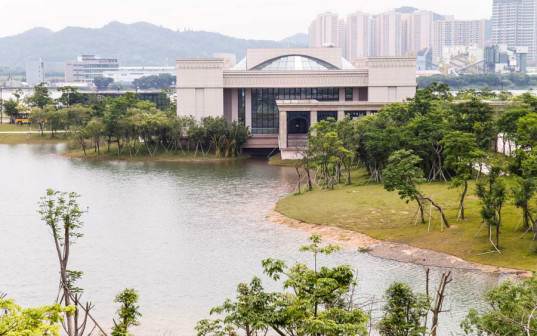 大学展馆