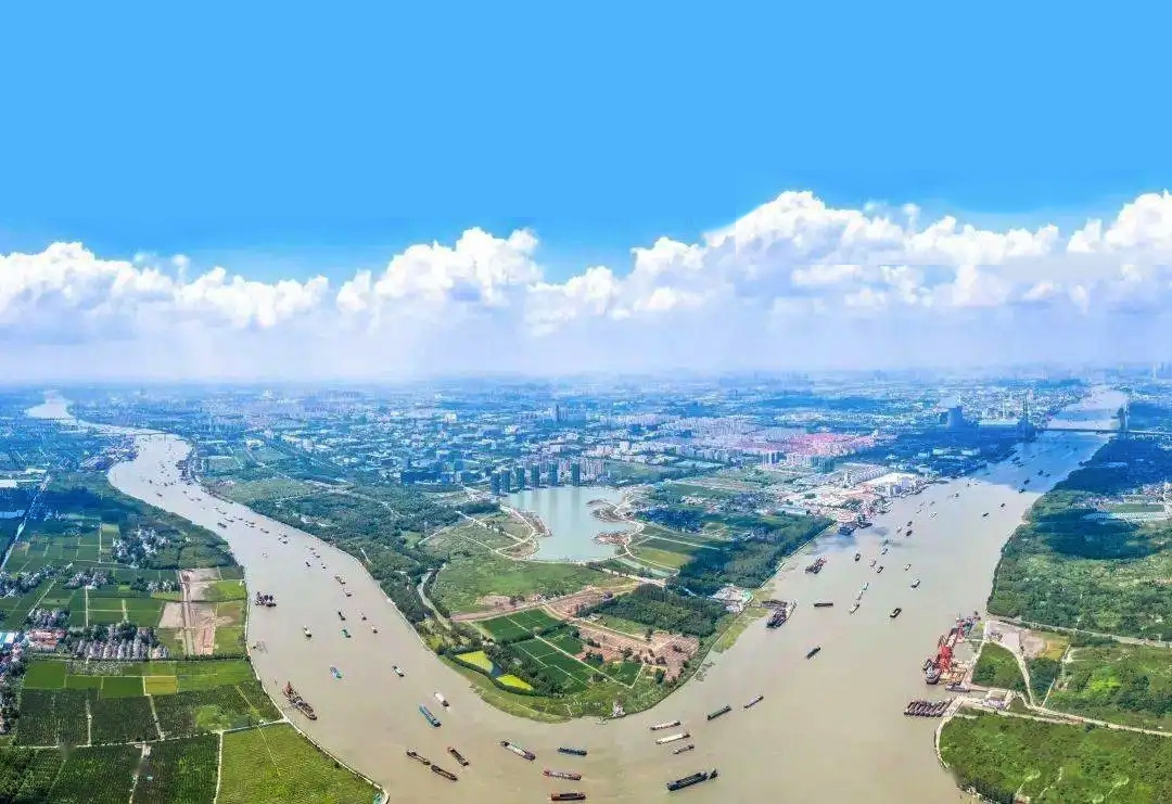 黄浦江闵行区吴泾镇浦江第一湾