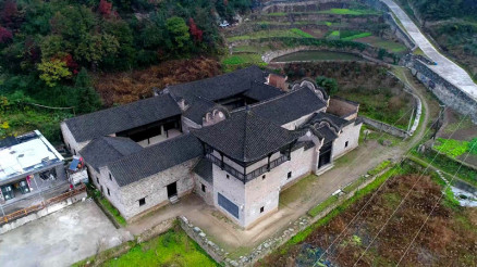　饶氏庄园（三庄园）南面俯瞰