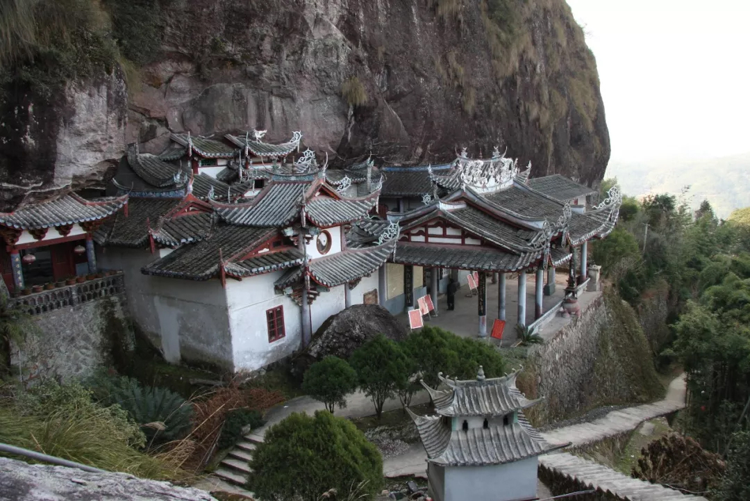 名山室