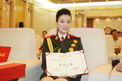 谭晶担任“清水大使”（2）
