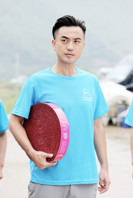 张瑞涵《青恋》中饰演“小霸王”姚飞乐 