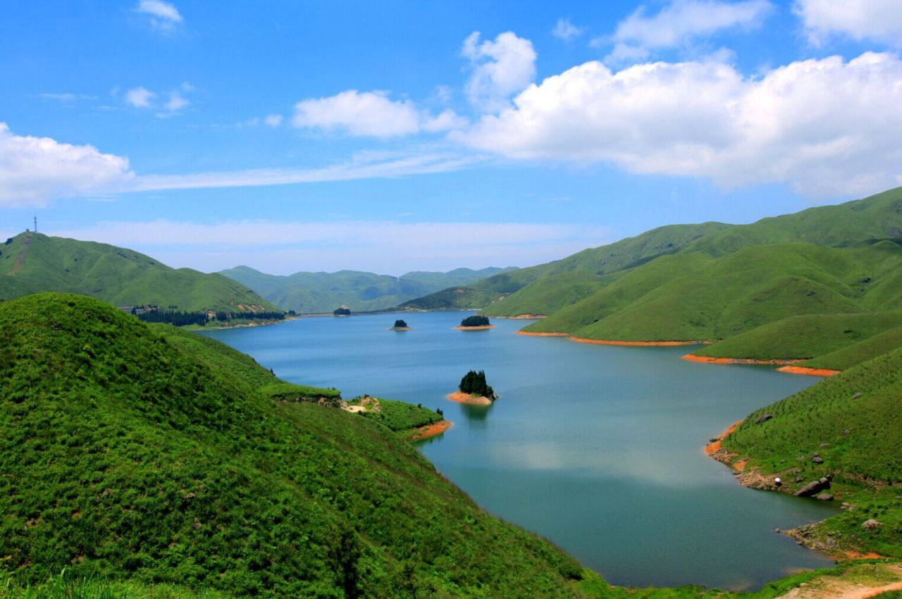 天湖一侧 