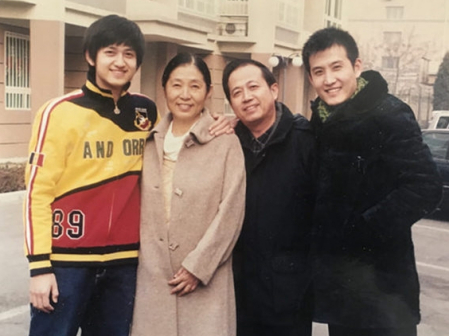 马赫家庭