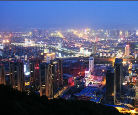 诸暨
