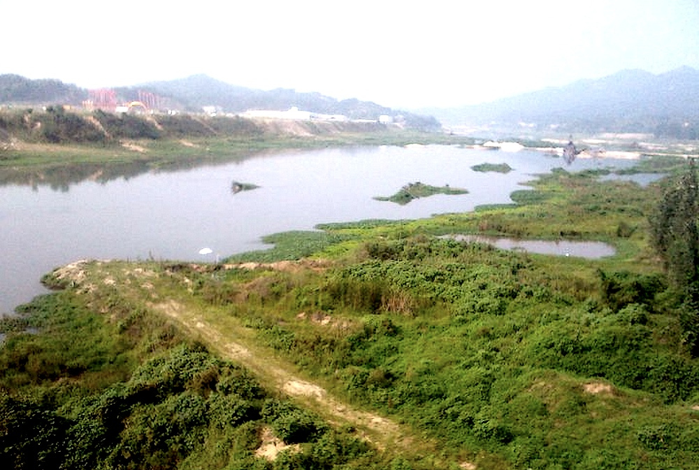 英山县城南两河口东河西河汇合处