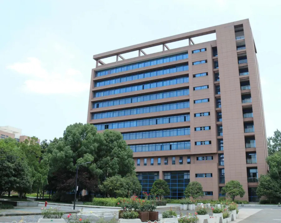 浙大城市学院行政楼