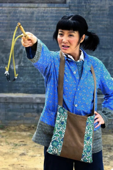 《傻春》中饰演傻春