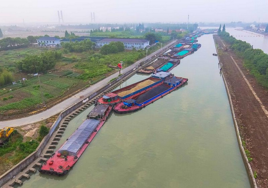 油墩港