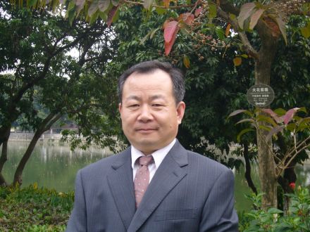在美丽的校园